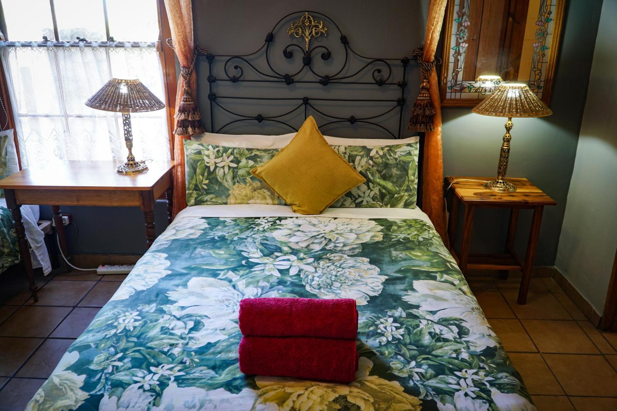 Outentique Accommodation Оудсхорн Екстериор снимка